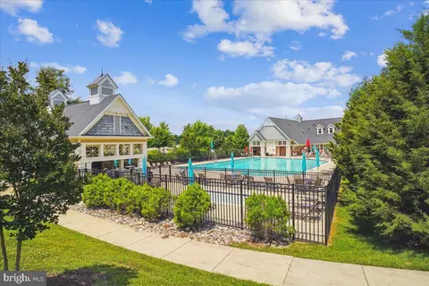 Exterior - 421 Hydrangea Pl, Gaithersburg, MD 20878 photo 11 of 11