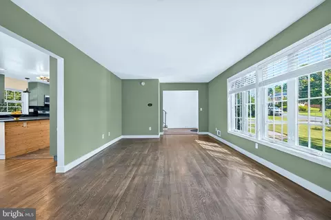 Living - 14208 N North Gate Dr, Silver Spring, MD 20906 photo 2 of 3