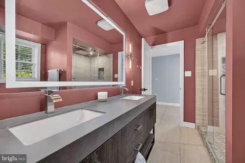 Bath - 14208 N North Gate Dr, Silver Spring, MD 20906 photo 5 of 5