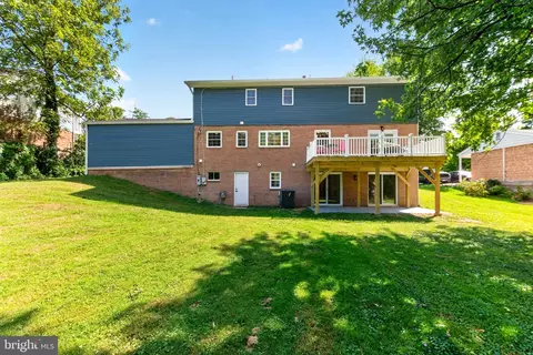 Exterior - 14208 N North Gate Dr, Silver Spring, MD 20906 photo 7 of 8