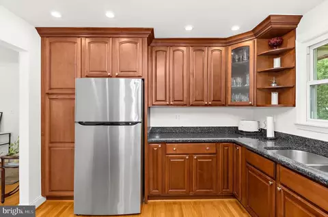 Kitchen - 12309 Pretoria Dr, Silver Spring, MD 20904 photo 5 of 6