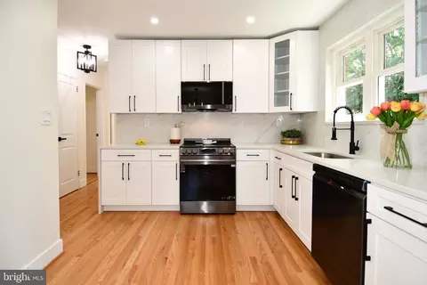 Kitchen - 4008 Adams Dr, Silver Spring, MD 20902 photo 1 of 2