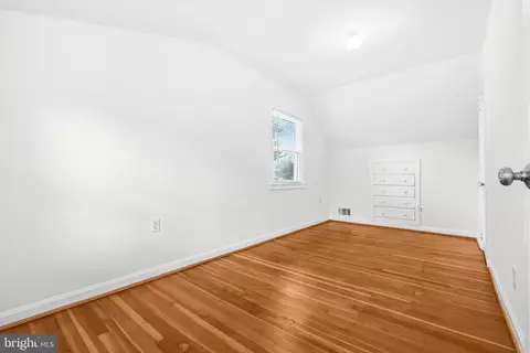 Bedroom - 2508 Lindell St, Silver Spring, MD 20902 photo 1 of 8