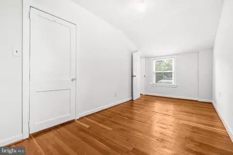 Bedroom - 2508 Lindell St, Silver Spring, MD 20902 photo 2 of 8