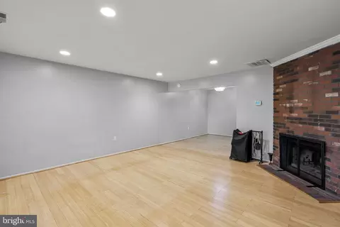 Living - 13109 Musicmaster Dr #87, Silver Spring, MD 20904 photo 2 of 6