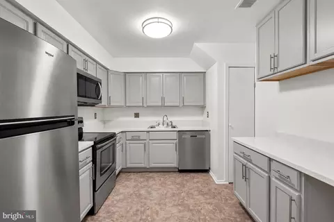 Kitchen - 13109 Musicmaster Dr #87, Silver Spring, MD 20904 photo 1 of 2