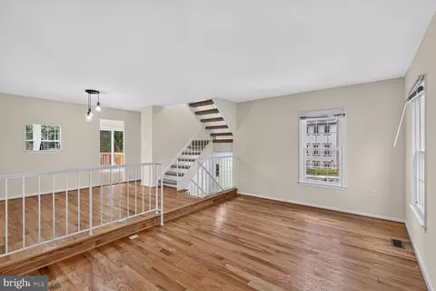 Living - 3167 Beaverwood Ln, Silver Spring, MD 20906 photo 2 of 3