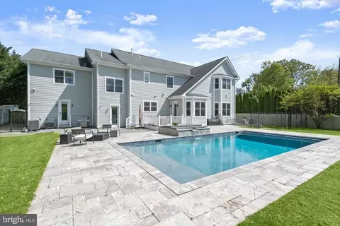 11000 Luxmanor Rd, North Bethesda, MD 20852