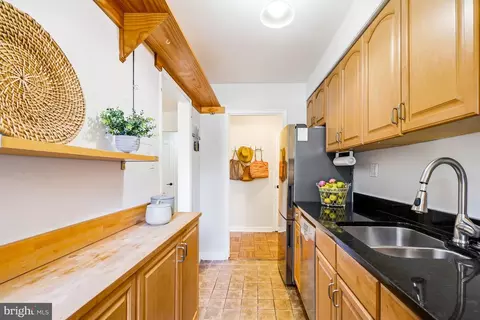 Kitchen - 8331 Grubb #8331-G, Silver Spring, MD 20910 photo 3 of 3