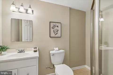 Bath - 212 Bristol Downs Dr, Gaithersburg, MD 20877 photo 6 of 7