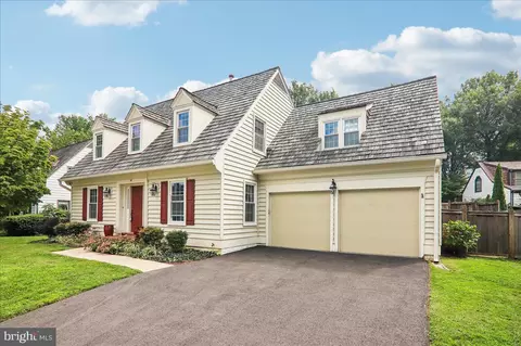 Exterior - 212 Bristol Downs Dr, Gaithersburg, MD 20877 photo 2 of 5