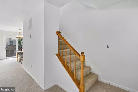 Entry Way - 13148 Kara Ln, Silver Spring, MD 20904 photo 3 of 5