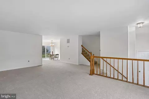 Living - 13148 Kara Ln, Silver Spring, MD 20904 photo 2 of 13