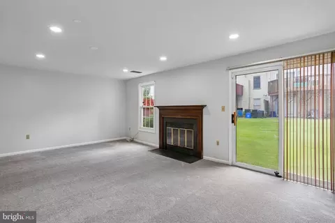 Living - 13148 Kara Ln, Silver Spring, MD 20904 photo 11 of 13