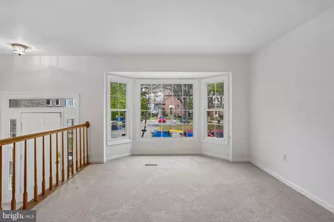 Living - 13148 Kara Ln, Silver Spring, MD 20904 photo 3 of 13