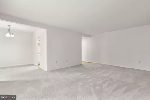 Living - 3352 Chiswick Ct #57-2H, Silver Spring, MD 20906 photo 3 of 4