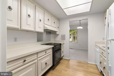 Kitchen - 3352 Chiswick Ct #57-2H, Silver Spring, MD 20906 photo 4 of 4