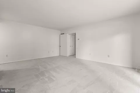 Living - 3352 Chiswick Ct #57-2H, Silver Spring, MD 20906 photo 4 of 4