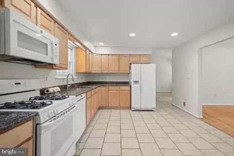 Kitchen - 234 Windridge Acres Ct, Silver Spring, MD 20905 photo 2 of 2