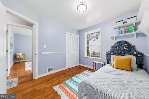 Bedroom - 2812 Lindell St, Silver Spring, MD 20902 photo 3 of 7