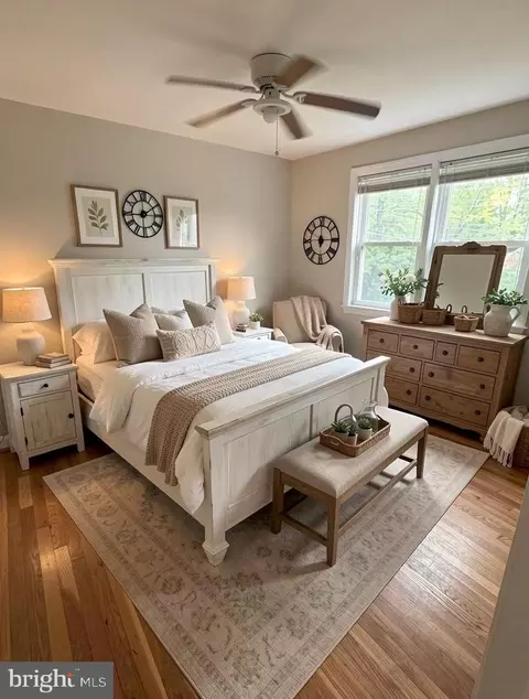 Bedroom - 10121 Greeley Ave, Silver Spring, MD 20902 photo 2 of 4