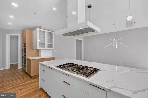 Kitchen - 90 Sharpstead Ln, Gaithersburg, MD 20878 photo 8 of 9