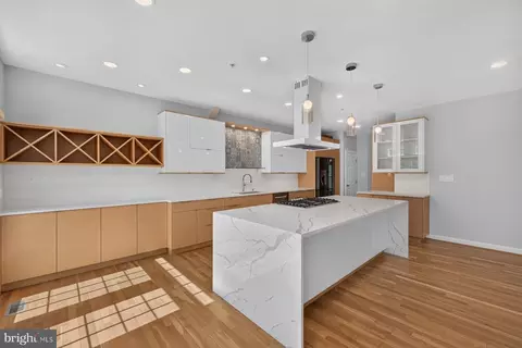 Kitchen - 90 Sharpstead Ln, Gaithersburg, MD 20878 photo 1 of 9