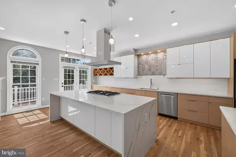 Kitchen - 90 Sharpstead Ln, Gaithersburg, MD 20878 photo 4 of 9
