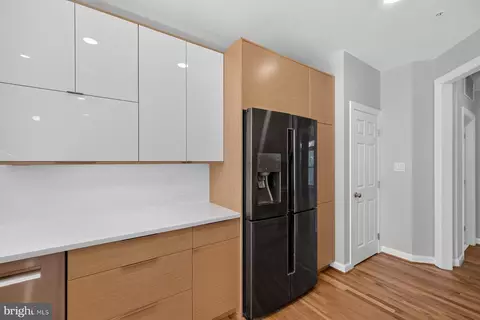 Kitchen - 90 Sharpstead Ln, Gaithersburg, MD 20878 photo 9 of 9