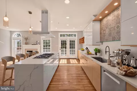 Kitchen - 90 Sharpstead Ln, Gaithersburg, MD 20878 photo 5 of 9