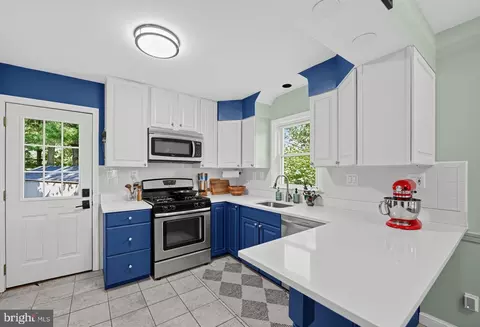 Kitchen - 9107 Wire Ave, Silver Spring, MD 20901 photo 2 of 3