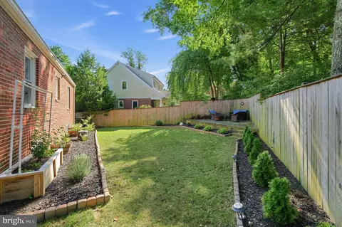 Exterior - 9107 Wire Ave, Silver Spring, MD 20901 photo 2 of 6