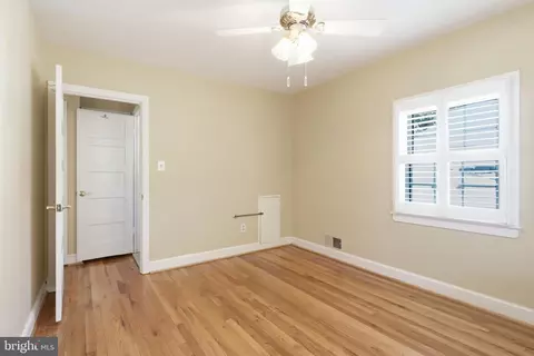 Bedroom - 10010 Raynor Rd, Silver Spring, MD 20901 photo 2 of 6