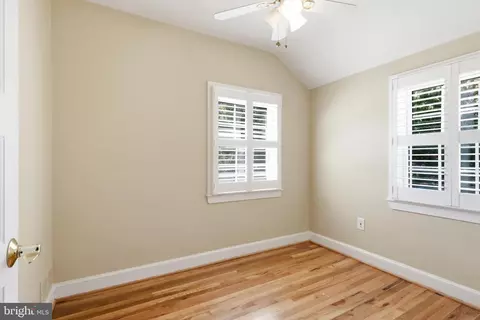 Bedroom - 10010 Raynor Rd, Silver Spring, MD 20901 photo 3 of 6