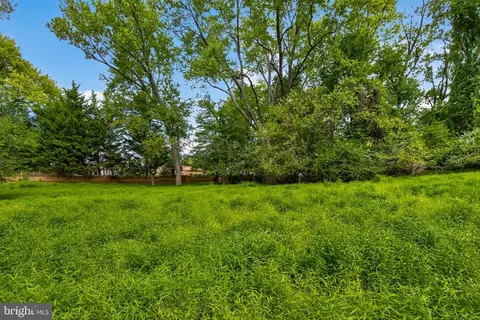 Exterior - 13904 Overton Ln, Silver Spring, MD 20904 photo 20 of 28