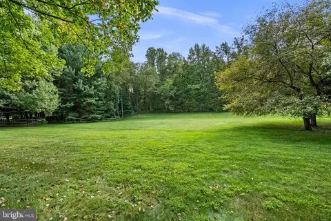 Exterior - 1338 Excaliber Ln, Sandy Spring, MD 20860 photo 10 of 10