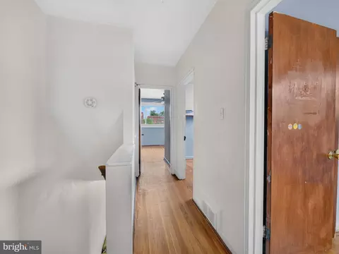 Entry Way - 1003 Osage St, Silver Spring, MD 20903 photo 3 of 3