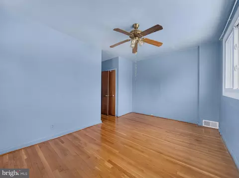 Bedroom - 1003 Osage St, Silver Spring, MD 20903 photo 4 of 14