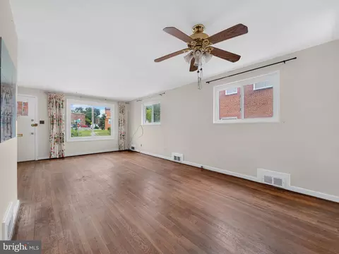 Living - 1003 Osage St, Silver Spring, MD 20903 photo 4 of 8