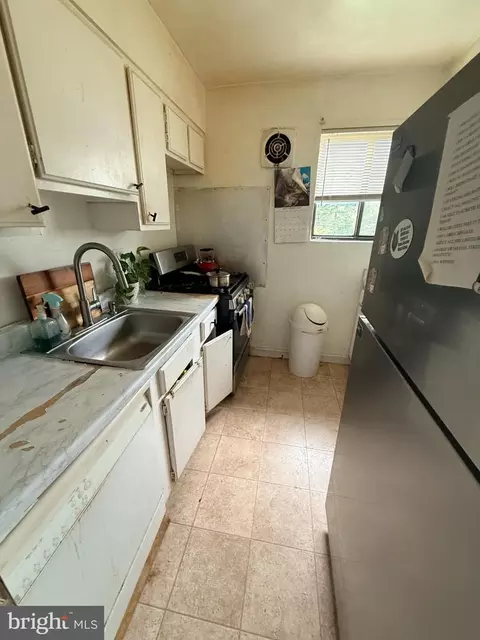 11509 Amherst Ave #204, Silver Spring, MD 20902 photo 3