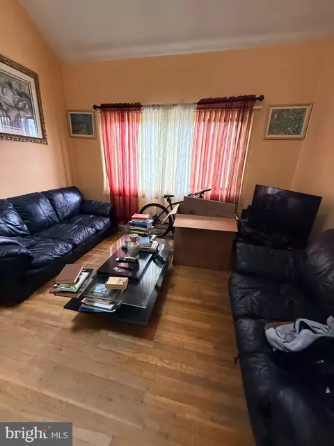 11509 Amherst Ave #204, Silver Spring, MD 20902 photo 2