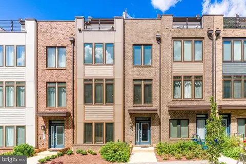 8269 Front Loop, Rockville, MD 20855