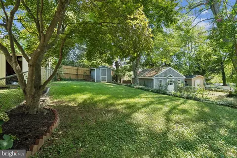 Exterior - 11917 Centerhill St, Silver Spring, MD 20902 photo 15 of 16