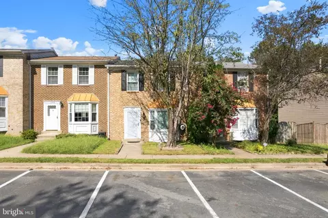 1066 Travis Ln, Gaithersburg, MD 20879