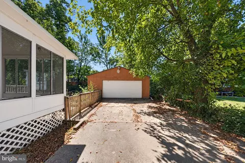 Exterior - 2712 Newton St, Silver Spring, MD 20902 photo 12 of 12