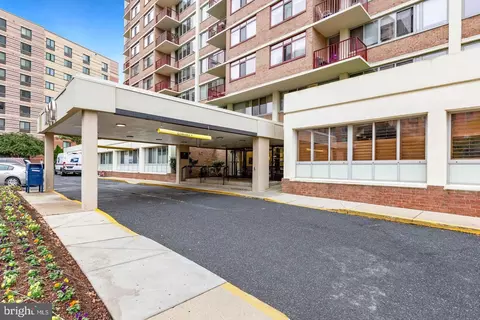 Exterior - 1220 Blair Mill Rd #106, Silver Spring, MD 20910 photo 1 of 4