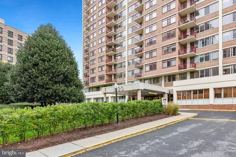 Exterior - 1220 Blair Mill Rd #106, Silver Spring, MD 20910 photo 3 of 4