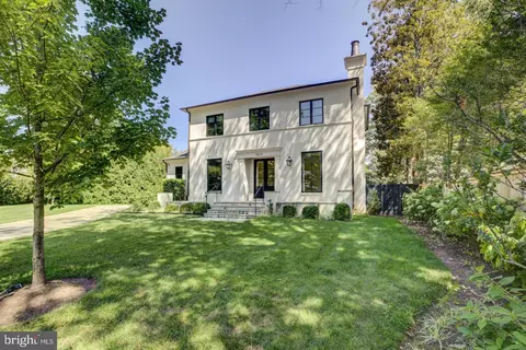 7613 Glenbrook Rd, Bethesda, MD 20814