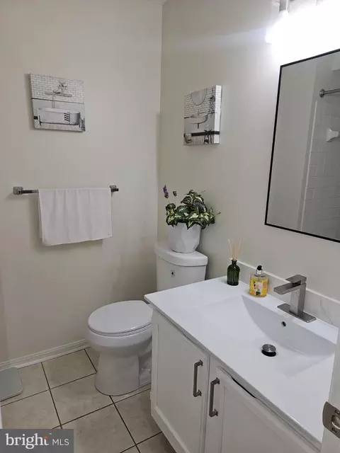 Bath - 19 Casino Ct, Silver Spring, MD 20906 photo 3 of 4