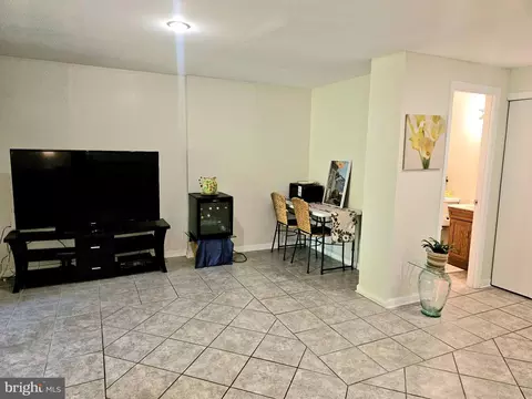 Living - 19 Casino Ct, Silver Spring, MD 20906 photo 4 of 4